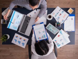 Peluang dan Tantangan Bisnis Digital di Era Modern